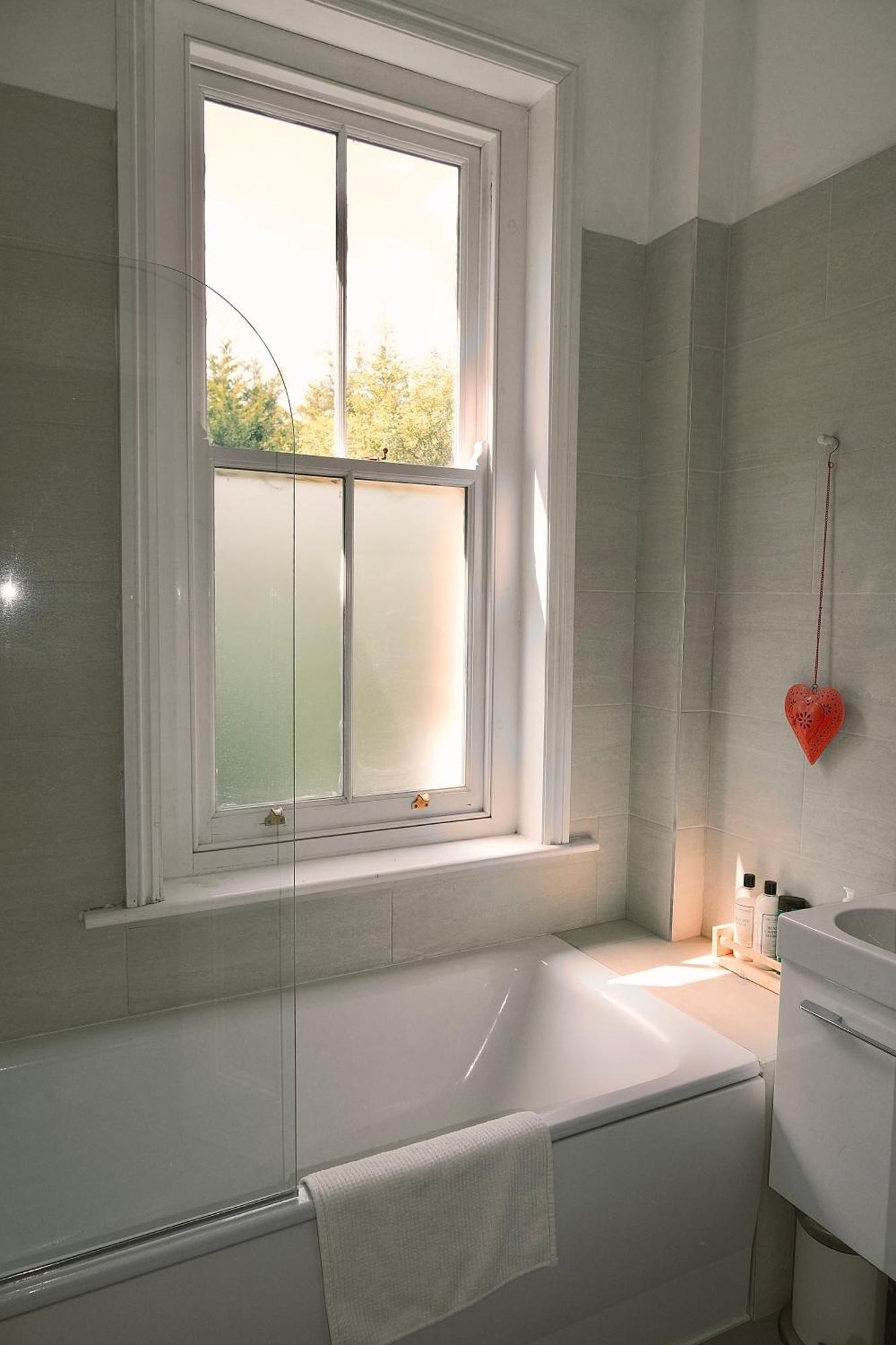 Kensington 1B1B With Sofa Double Bed Max 4 Guests Apartment London Bagian luar foto