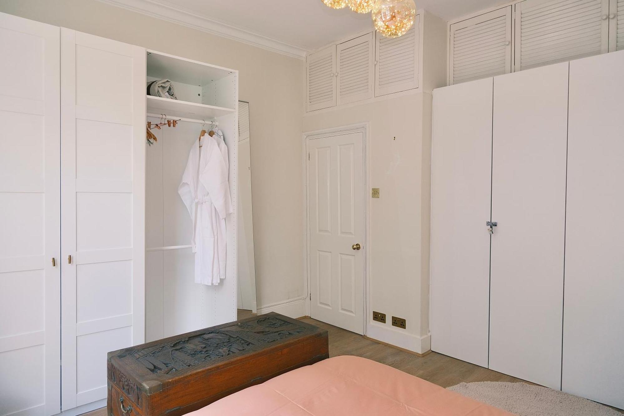 Kensington 1B1B With Sofa Double Bed Max 4 Guests Apartment London Bagian luar foto